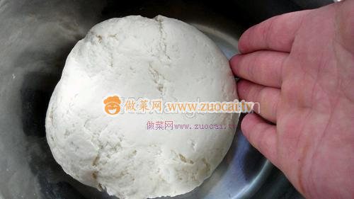 山西面食<a href=/shicai/shucai/DouJiao/index.html target=_blank><u>豆角</u></a>焖面的做法