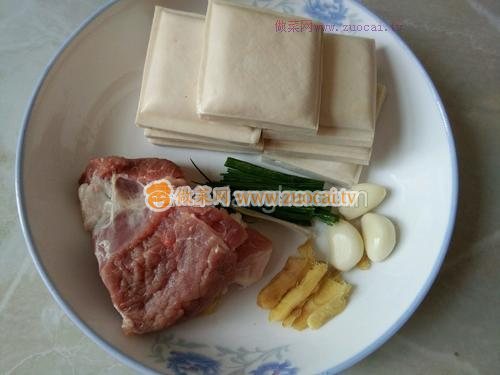 肉末<a href=/shicai/mimian/DouFu/index.html target=_blank><u>豆腐</u></a>的做法