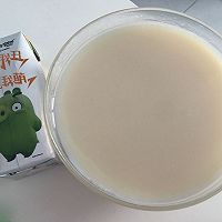 愤怒的小鸟<a href=/shicai/mimian/NiuNai/index.html target=_blank><u>牛奶</u></a>果味冻#蒙牛嗨milk#的做法图解3