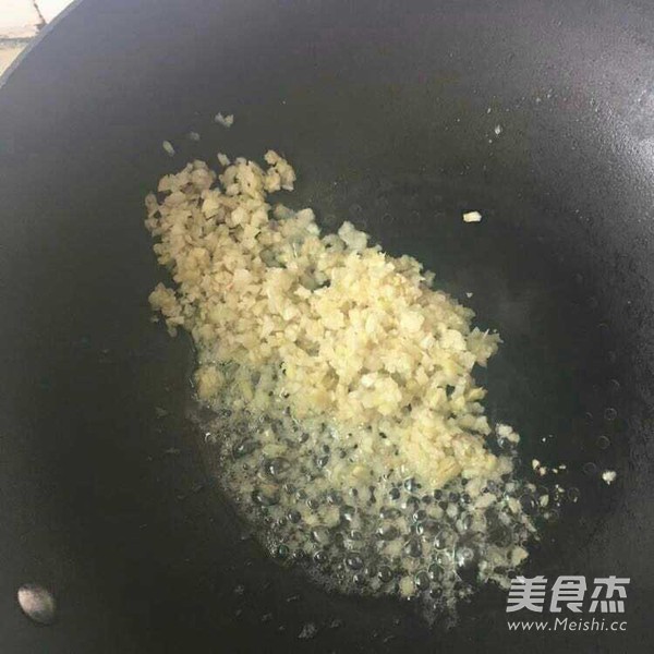 蒜蓉开边虾的做法