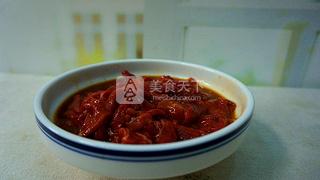 麻辣水煮<a href=/shicai/rouqin/NiuRou/index.html target=_blank><u>牛肉</u></a>的做法步骤：5