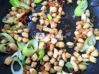 多图详解反传统另类的酥香椒麻鸡脯肉的做法步骤：4