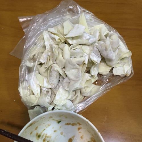 虾仁馅儿馄饨的做法